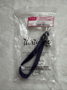 thirty-one Posh Purple Pebble Wristlet Strap